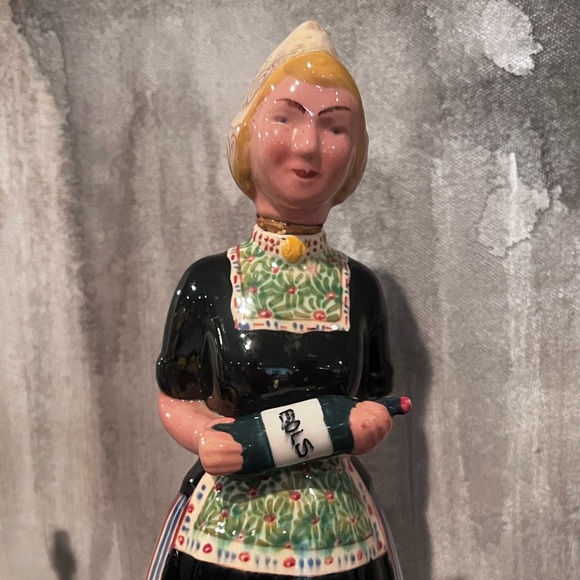 OLD HOLLAND NETHERLANDS WHISKEY DECANTER LADY HAND PAINTED W/ LIQUOR TAX STAMP - Picture 4 of 15